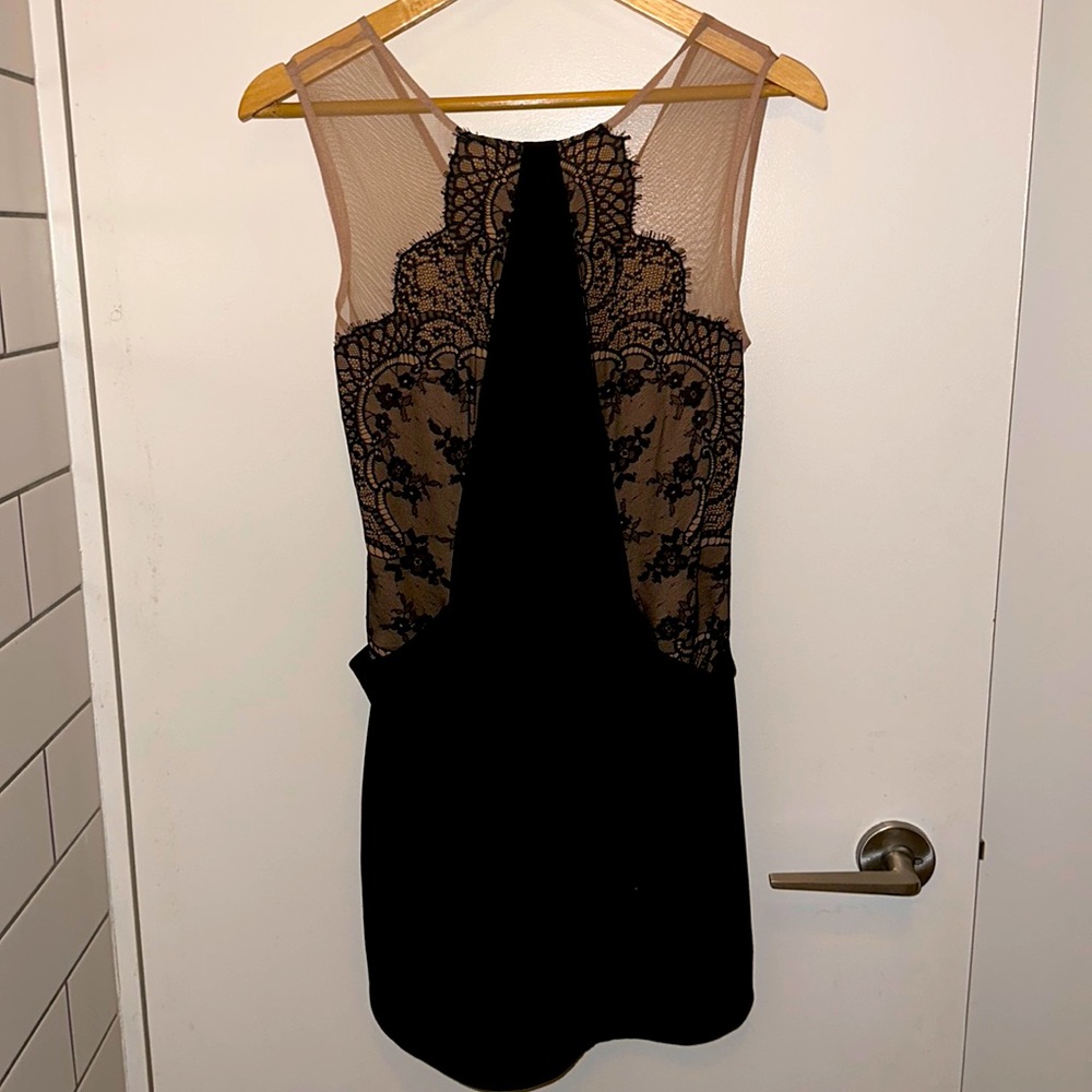 Bcbg lace short dress